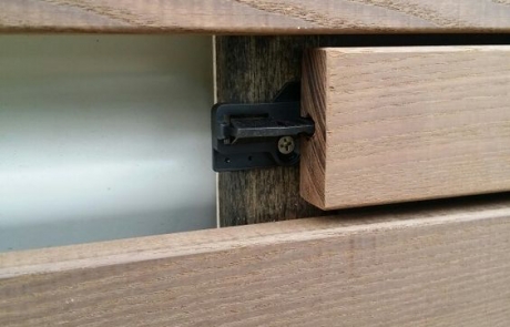 Fixarea lemnului, sistemul de prindere de tip ascuns al fatadei ventilate si decking